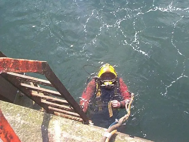 Port Strategy: IICORR's hinged bracket does away with the need for underwater welding