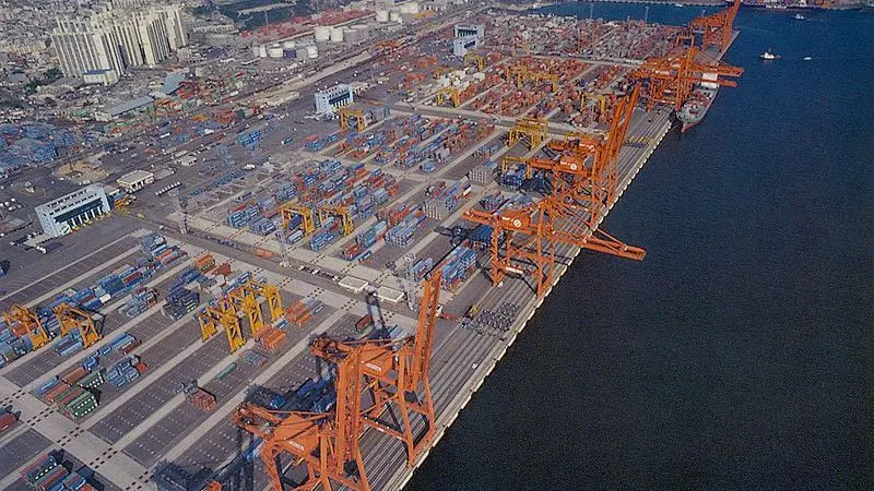 Port Strategy: Busan new port is struggling to attract customers