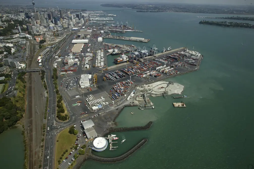 Port Strategy: Dip in Auckland profit attributed to Maersk concessions