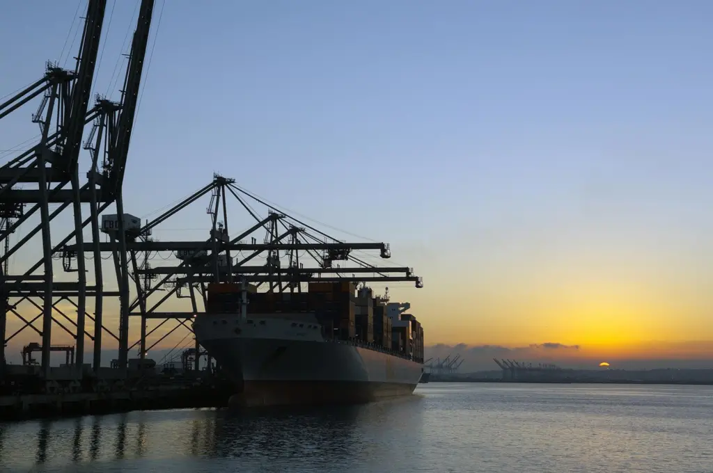 Port Strategy: Long Beach handled more than 7.3m teu last year