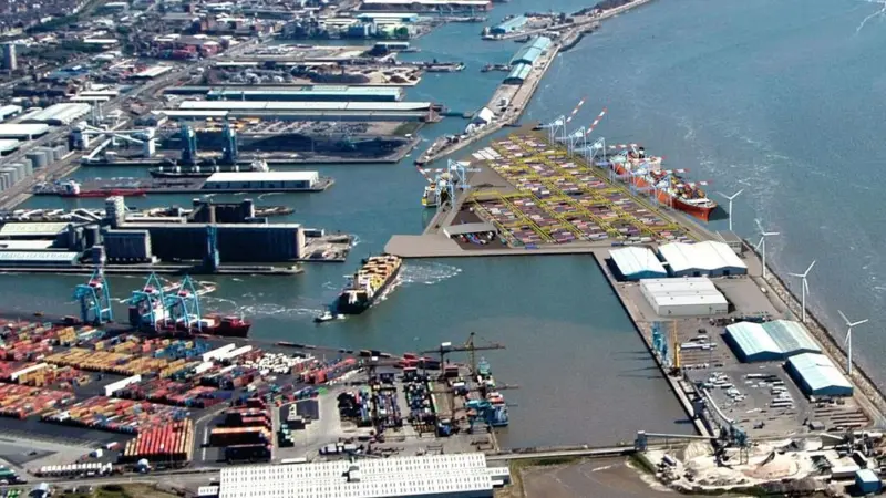 00_95189_Europe_-_Liverpool