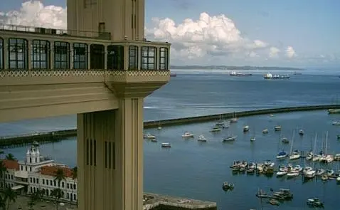 00_95254_Salvador