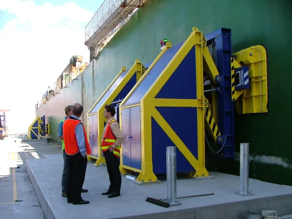 Port Strategy: away with the lines and in with vacuum mooring in modern day Melbourne