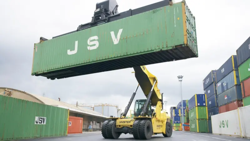 4_-_Hyster_-_container_handling_news_c.jpg