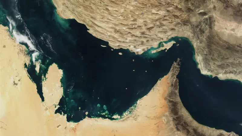 Port Strategy: might the outlandish Sahara plan bypass the Straits of Hormuz bottleneck?