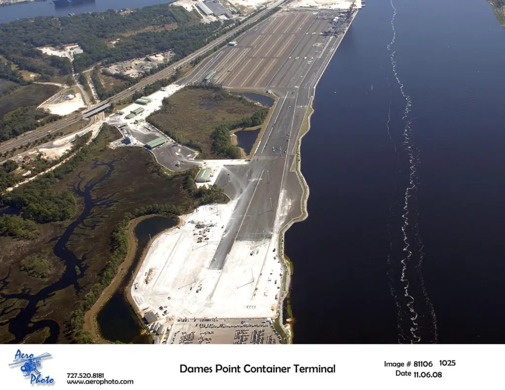 JAXDames_Point_Container_Terminal_811061025.jpg