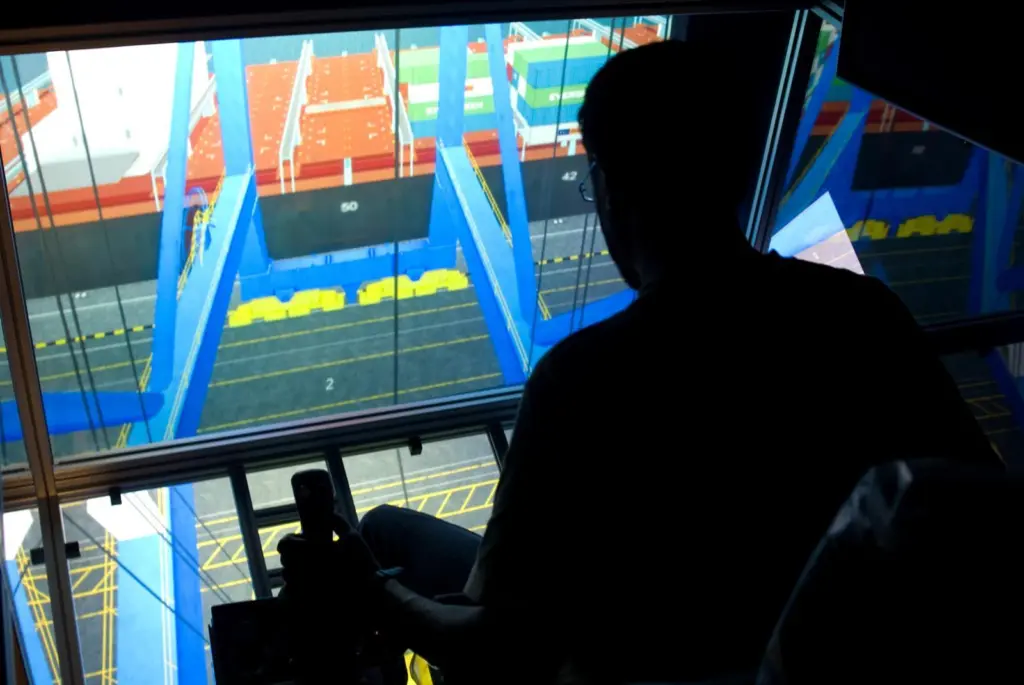 00_93586_MPRI_crane_simulator