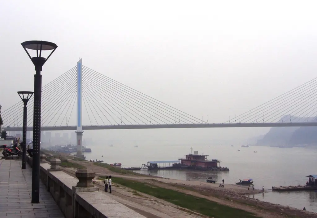 00_94610_Yichang_Bridge