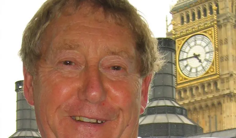 Port Strategy: "Why are businesses on the docks being asked to pay rates twice?" Austin Mitchell, Grimsby MP