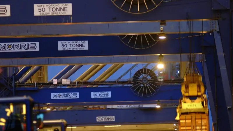 Port Strategy: Felixstowe is concerned about the safety of its dockers when lashing on poorly maintained ships