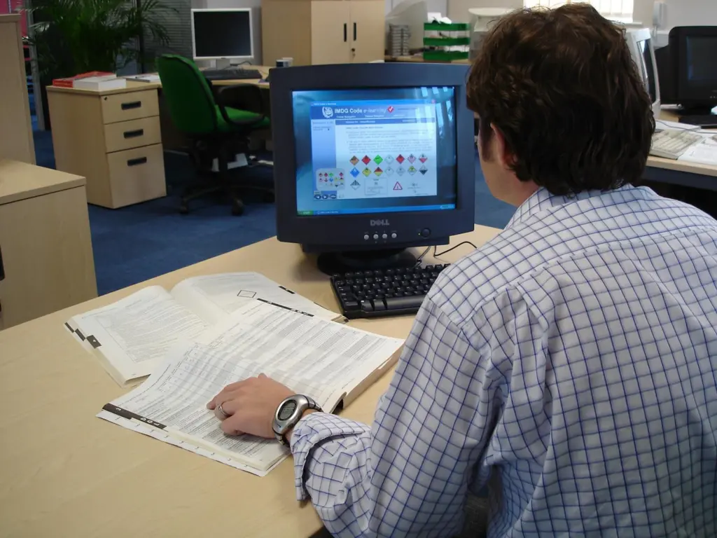 00_95194_Student_training_using_IMDG_Code_e-learning_2