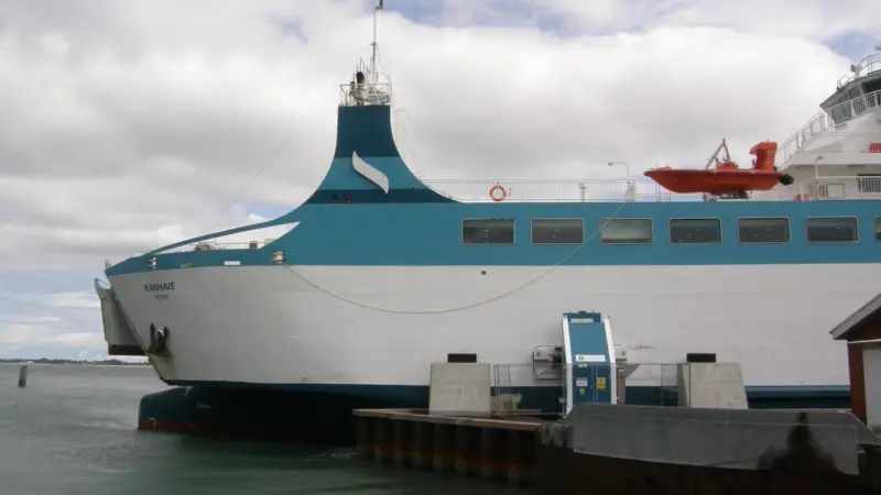 The_Kanhave_moored_at_Saelvig.JPG