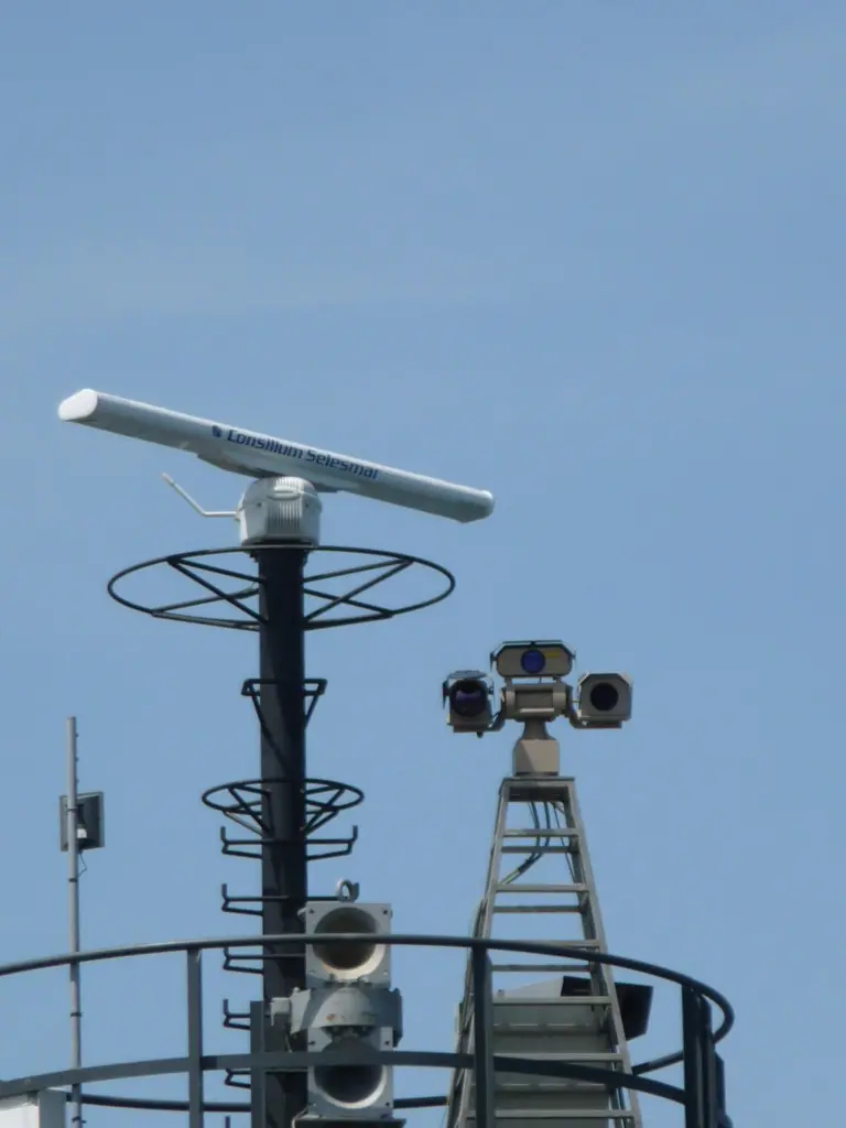 00_95537_FLIR_ID-629