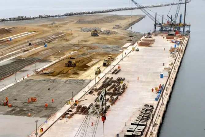 00_95431_Peru_Muelle_Sur_terminal