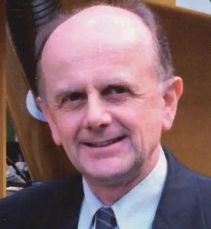 "If the ship is moving, not only can damage occur to the hold, but the feeder head can be damaged," Alain de Visscher, Vigan