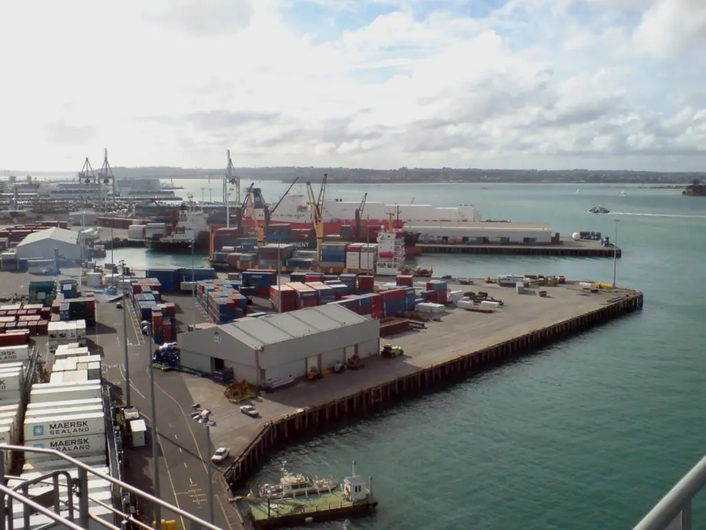 00_93520_Auckland_warehousing