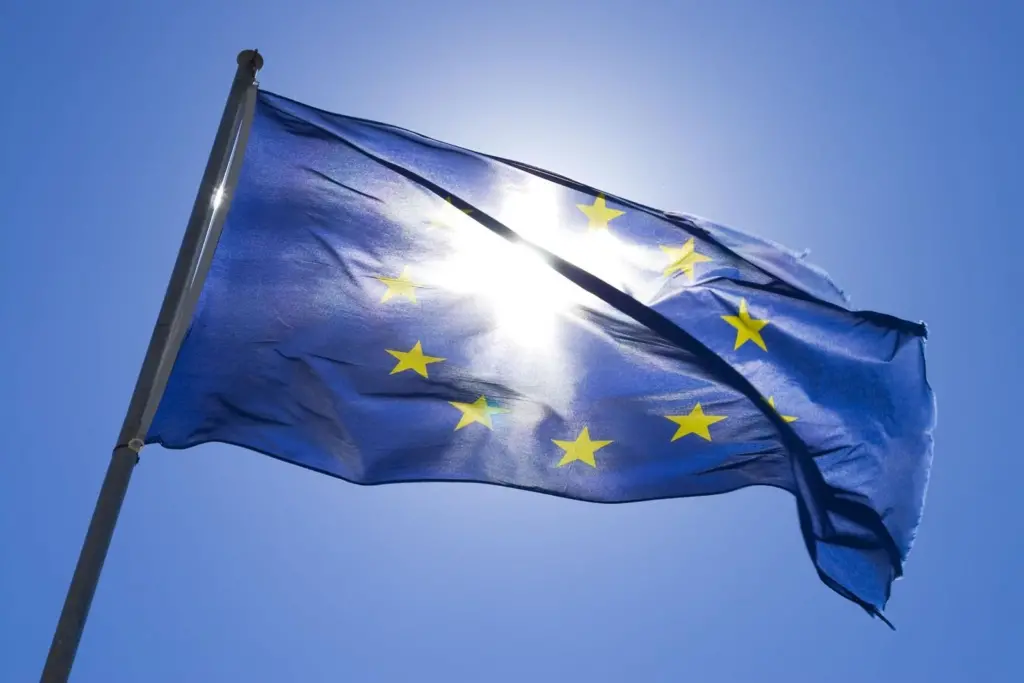 00_95730_EU_Flag_RF123