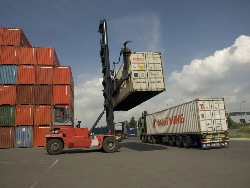 Port Strategy: Adequate circulation space and stack height is essential