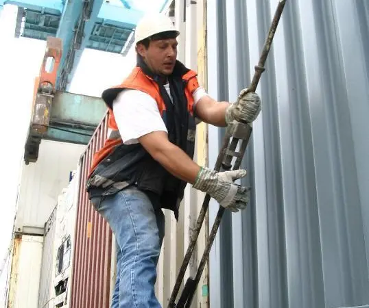 Port Strategy: Container lashing standards need to be unified. Credit: Danny Cornelissen