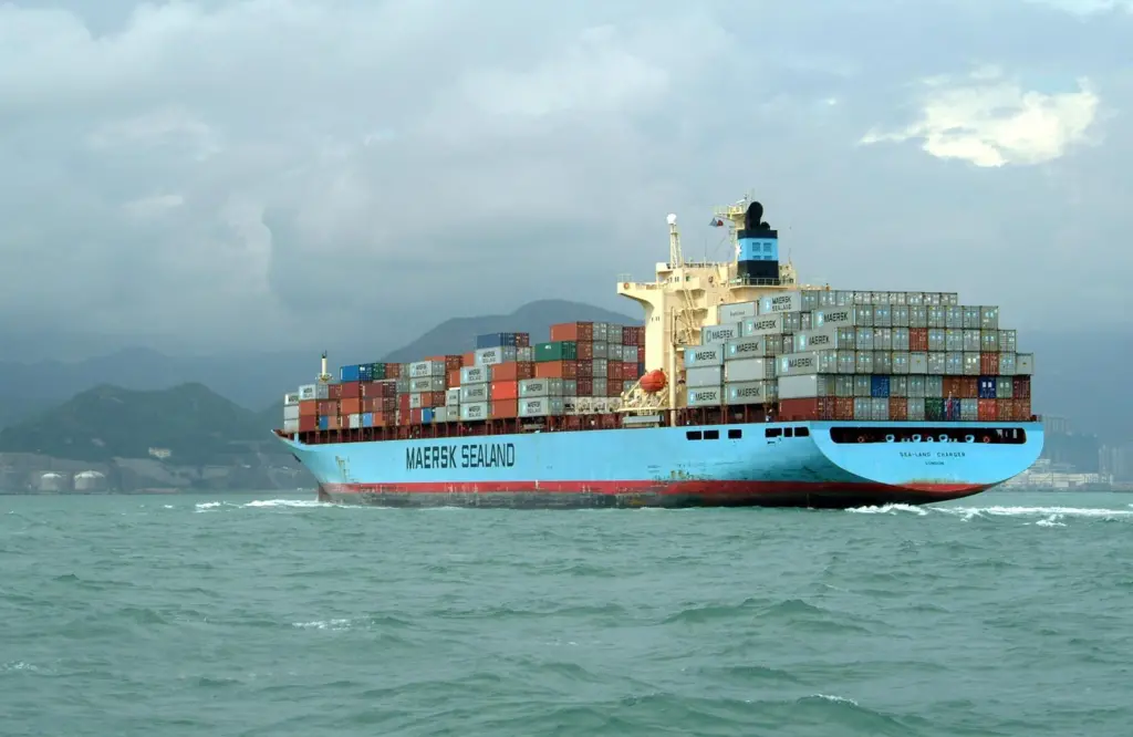 Port Strategy: Shippers and lines are still at loggerheads. Credit: DeWow