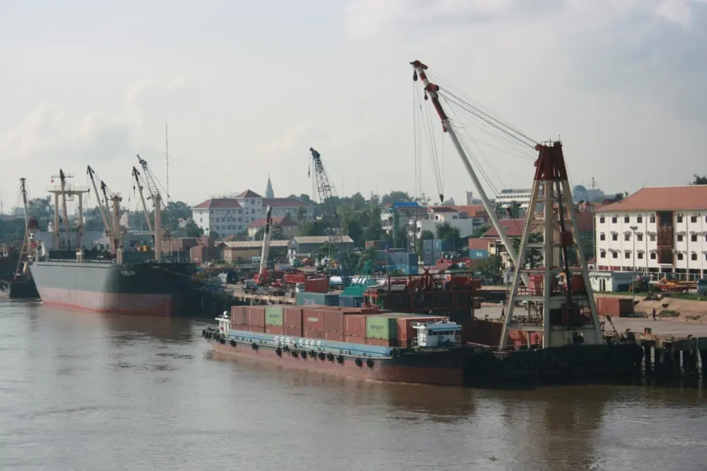 Port Strategy:A dredging programme due to be completed in the next five years will increase the size of the maximum vessel PPAP can receive to over 320 teu