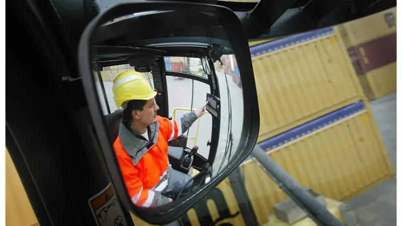 Port Strategy: Wi-fi allows for accurate positioning of cargoes on the quay
