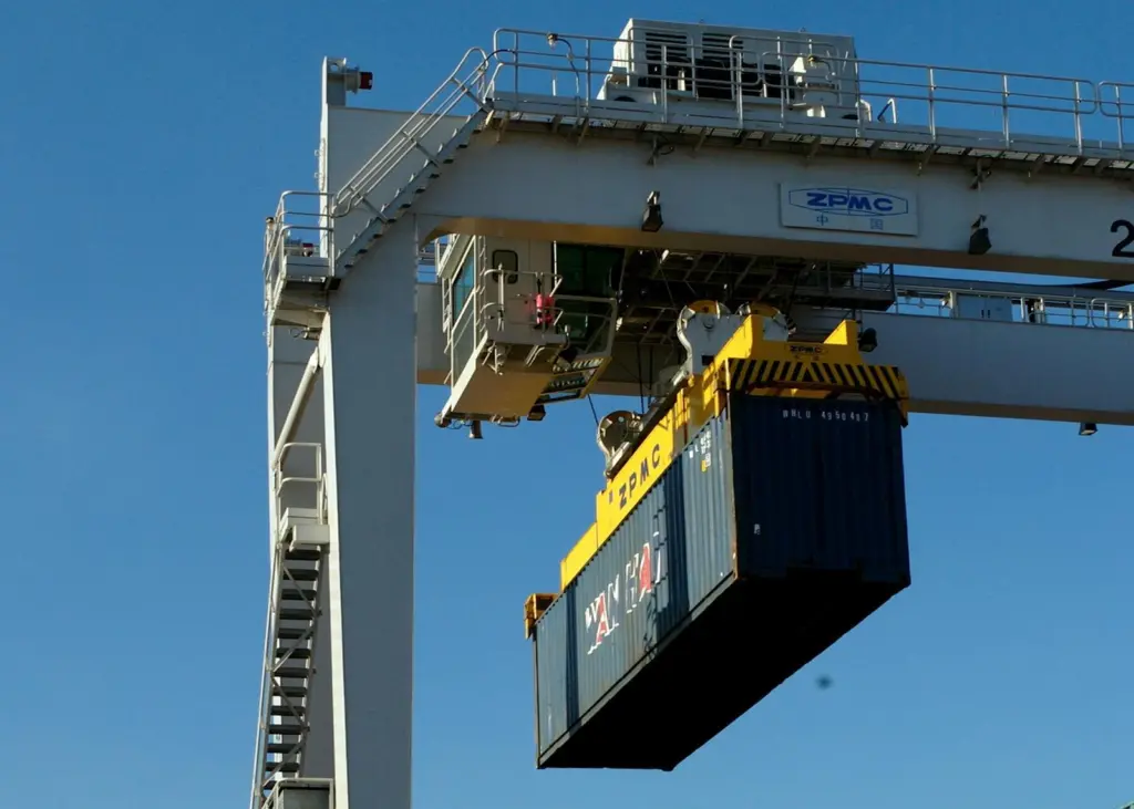 The EcoCrane will be tested over the next 12 months by Ports America at the West Basin Container Terminal