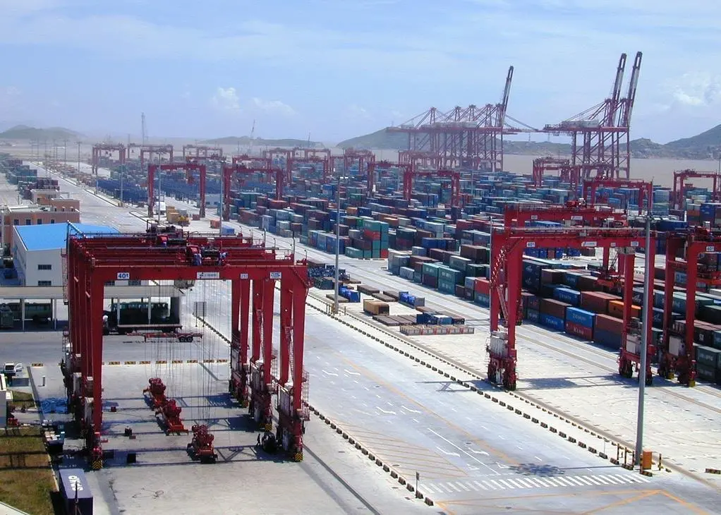 Yangshan's deep water berths saw throughput rise by almost 37% year on year