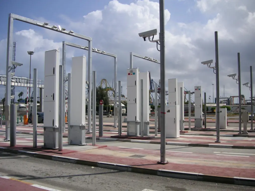The scanning gates at Valencia have been implemented alongside a new clearance system