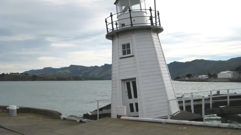 00_96267_LPCLighthouseZBerth
