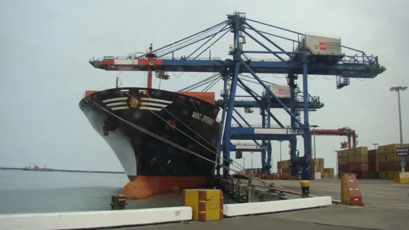 DP World and Enapu already operate at Callao: this may  exclude DP World from further bids