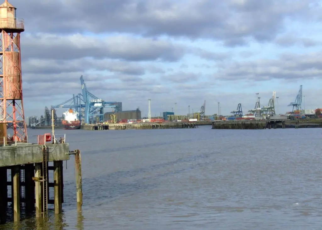00_96412_NorthfleetThames8797.-Credit-Clem-rutter