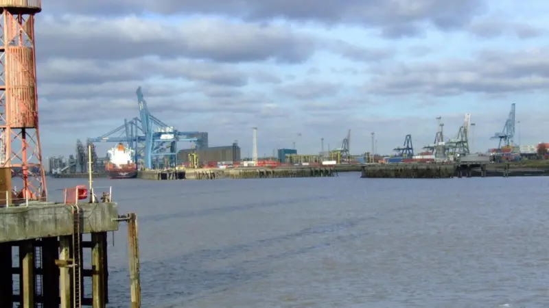 00_96412_NorthfleetThames8797.-Credit-Clem-rutter