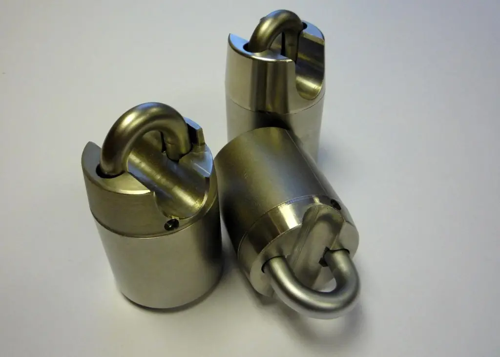 Collaboration between fence, gate, lock and systems manufacturers is needed for a coordinated solution.