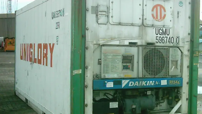 The value of a typical 40ft reefer can reach a staggering €400,000