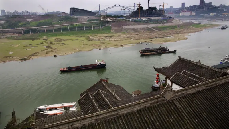 Direct services are still lacking between Chongqing and Yangshan