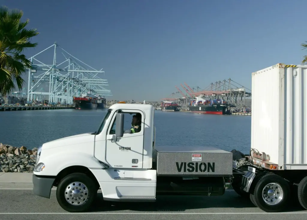 The first hydrogen-fuel cell to electric Class 8 truck is to prove its commercial viability at LA and LB