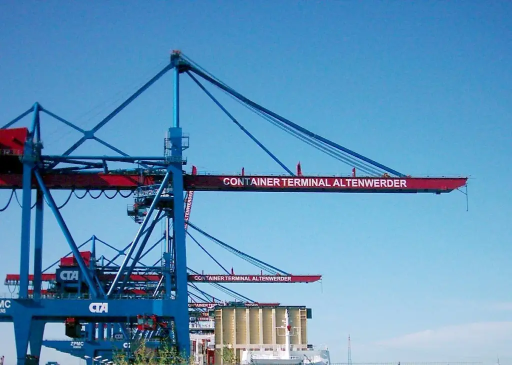 HHLA’s Altenwerder terminal is helping boost throughput