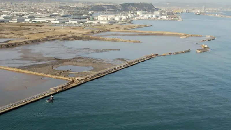 Barcelona's El Prat was designed to cater for Maersk's Class E ships