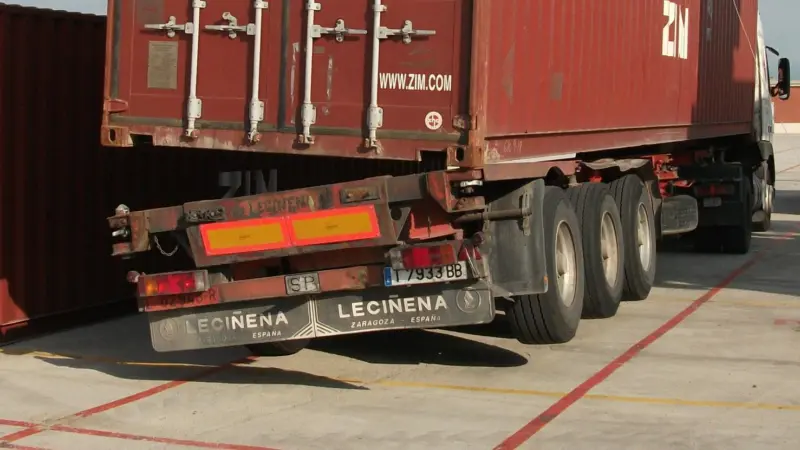 The Lasstec Load Sensing and Accident Prevention System can immediately stop the hoist mechanism to prevent lifting