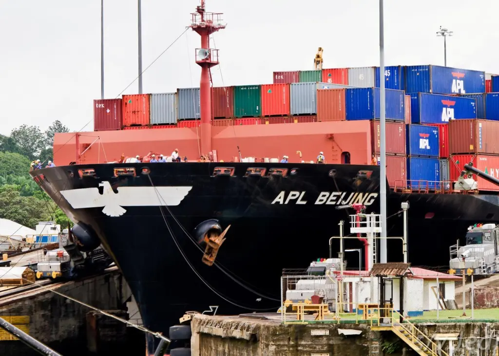 The benefits of the expanded Panama Canal might bypass US west coast ports completely. Credit: De Vern