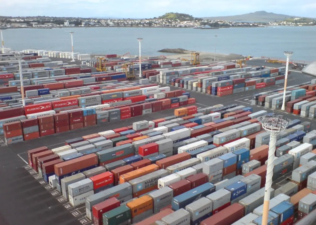 Transhipment now accounts for 25% of Auckland's total throughput