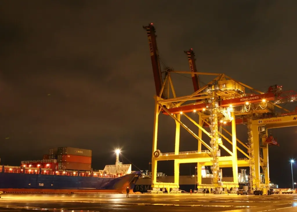 Unifeeder’s Emotion arrives to offload its first cargo at ULCT