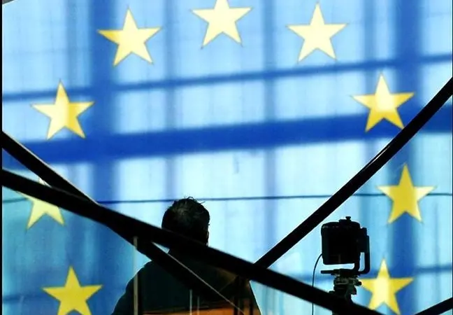 EC flag: European Parliament