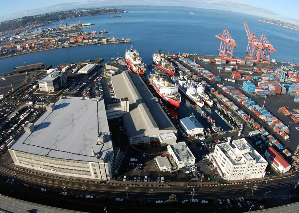 Schneider port logistics has deconsolidation and import/export facilities across the US, including in Seattle