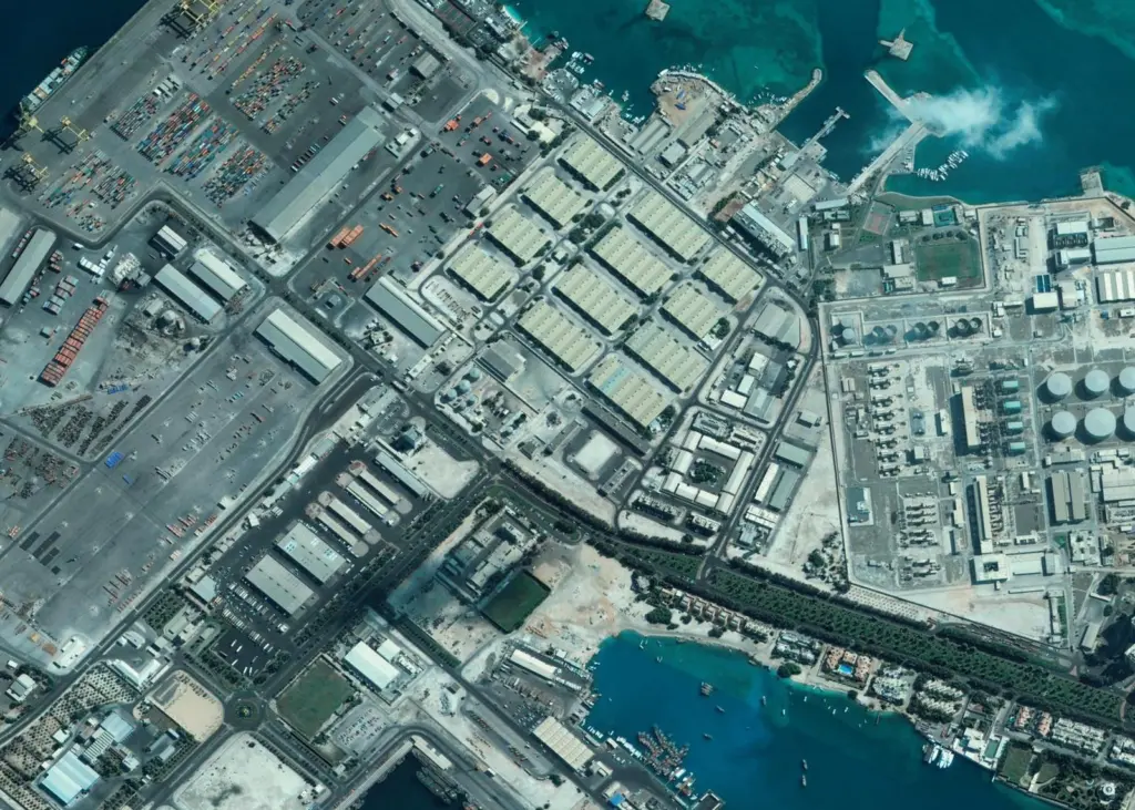 Cleaning up the Port of Mina Zayed