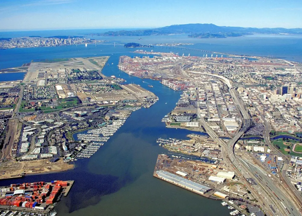 The Port of Oakland has received a US£15m TIGER grant