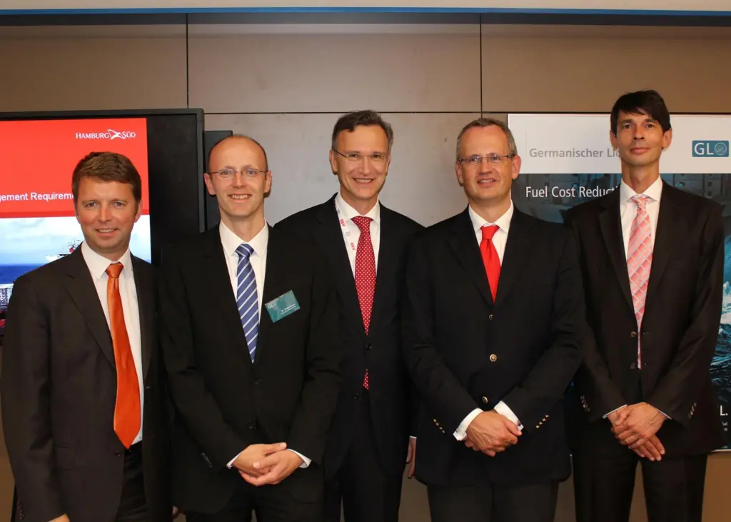 Celebrating the launch of the new GL EmissionManager system