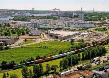 With this new shuttle, companies in Stockholm have the opportunity to reach their import and export markets directly without any transhipment at another port on the continent