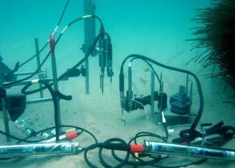 The newly discovered fracture acts as a canal for the ascent of methane gas